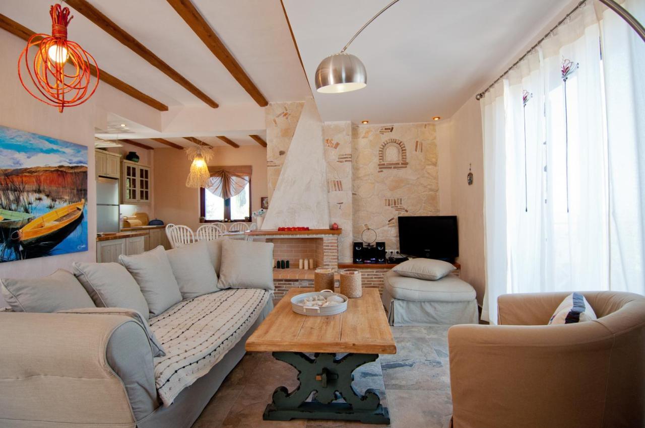 Lagopodhon Amorosa Villas מראה חיצוני תמונה